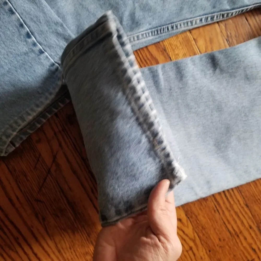 Vintage Levi's 505 Regular Fit Men's 36x32 Light Wash Blue Denim Jeans